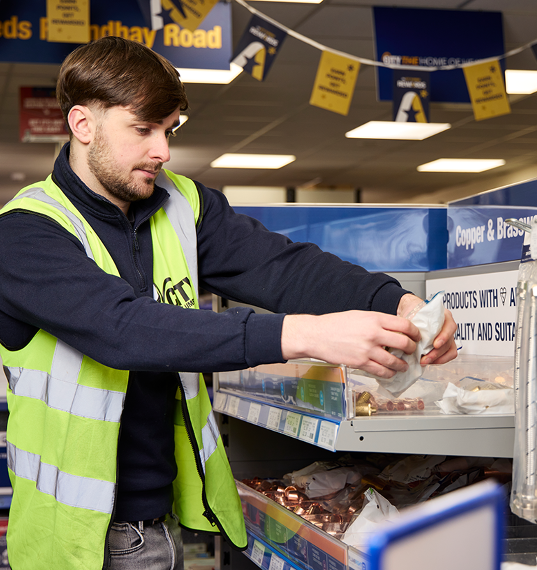 Colleague Picking up product 003.png